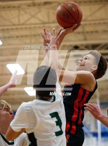 Thumbnail 2 in FR: Newport vs Bishop Brossart photogallery.