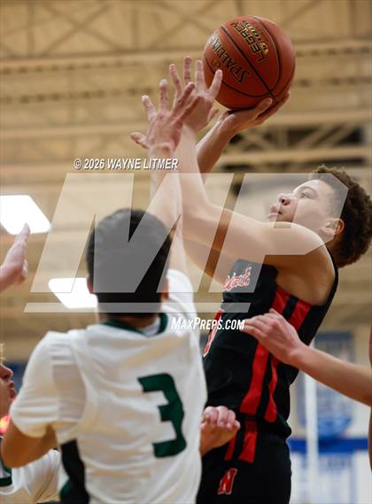 Thumbnail 2 in FR: Newport vs Bishop Brossart photogallery.