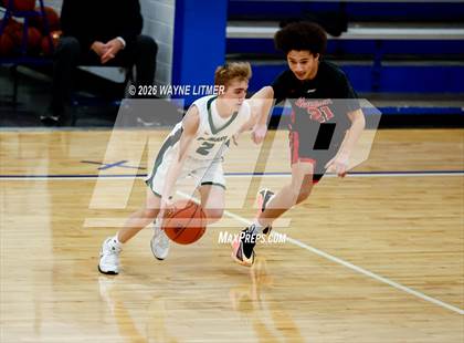 Thumbnail 1 in FR: Newport vs Bishop Brossart photogallery.