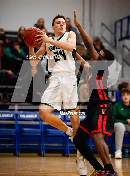 Thumbnail 2 in FR: Newport vs Bishop Brossart photogallery.