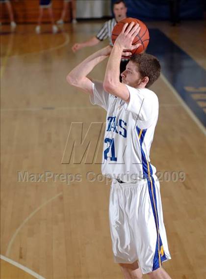 Thumbnail 1 in Muhlenberg North vs McLean County (10th District Tournament) photogallery.