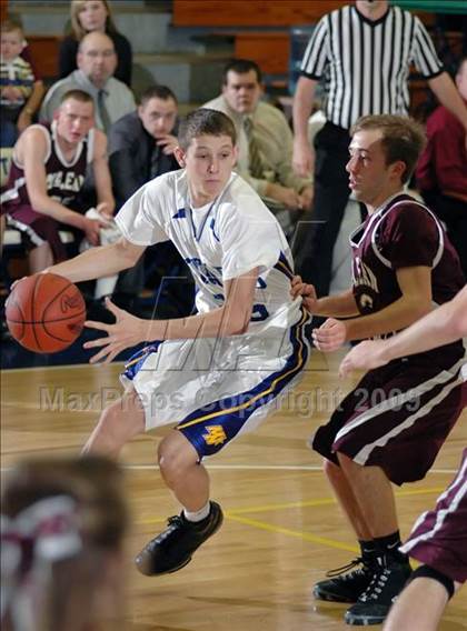 Thumbnail 2 in Muhlenberg North vs McLean County (10th District Tournament) photogallery.