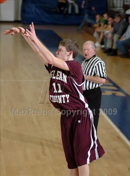 Thumbnail 2 in Muhlenberg North vs McLean County (10th District Tournament) photogallery.
