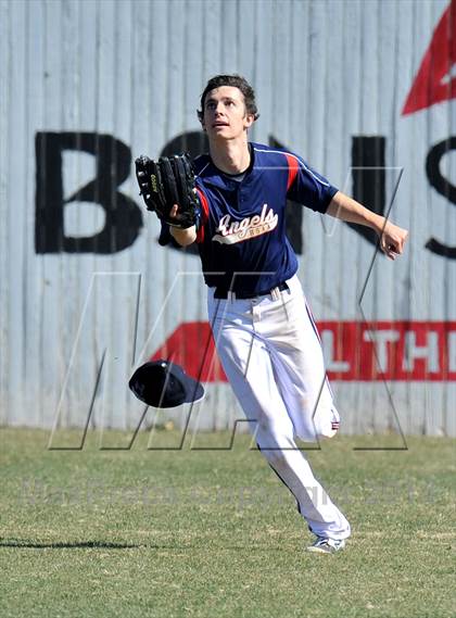 Thumbnail 2 in HSAA vs Trinity Christian (Texas Private School Classic) photogallery.