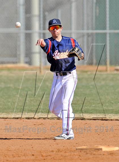 Thumbnail 1 in HSAA vs Trinity Christian (Texas Private School Classic) photogallery.
