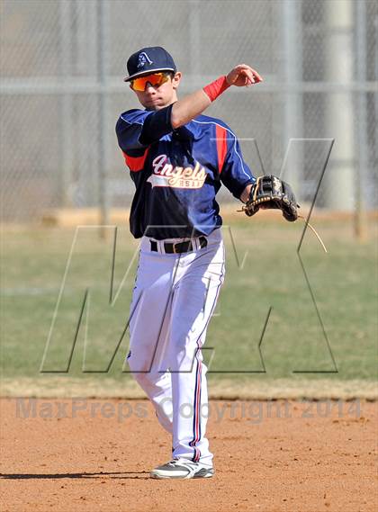 Thumbnail 2 in HSAA vs Trinity Christian (Texas Private School Classic) photogallery.