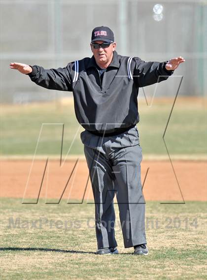 Thumbnail 3 in HSAA vs Trinity Christian (Texas Private School Classic) photogallery.