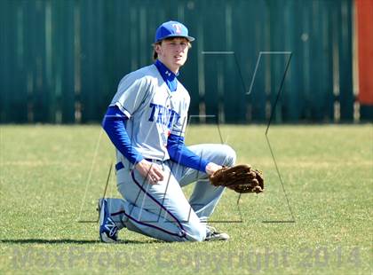 Thumbnail 3 in HSAA vs Trinity Christian (Texas Private School Classic) photogallery.