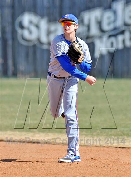 Thumbnail 2 in HSAA vs Trinity Christian (Texas Private School Classic) photogallery.