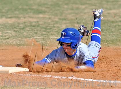 Thumbnail 2 in HSAA vs Trinity Christian (Texas Private School Classic) photogallery.