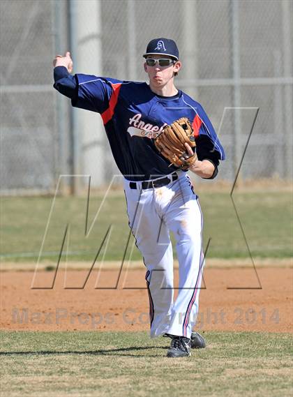 Thumbnail 1 in HSAA vs Trinity Christian (Texas Private School Classic) photogallery.