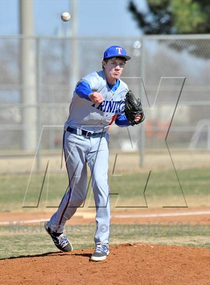 Thumbnail 3 in HSAA vs Trinity Christian (Texas Private School Classic) photogallery.