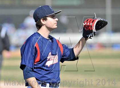 Thumbnail 3 in HSAA vs Trinity Christian (Texas Private School Classic) photogallery.