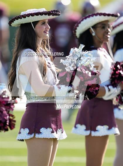 Thumbnail 3 in Red Oak vs. Amarillo (UIL 5A D1 Area Playoff) photogallery.