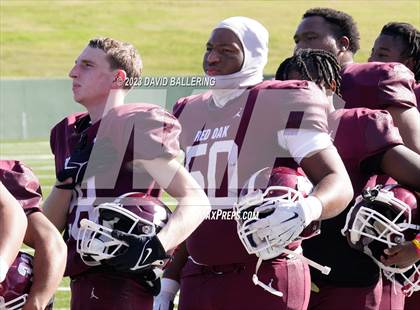Thumbnail 1 in Red Oak vs. Amarillo (UIL 5A D1 Area Playoff) photogallery.