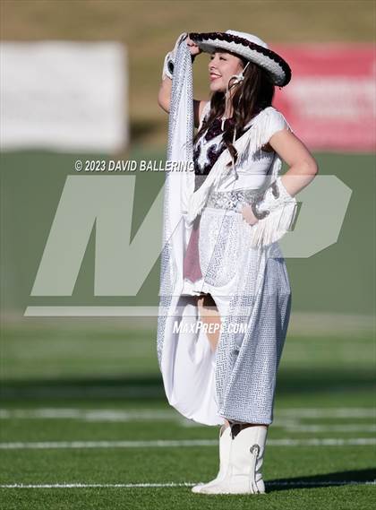 Thumbnail 1 in Red Oak vs. Amarillo (UIL 5A D1 Area Playoff) photogallery.