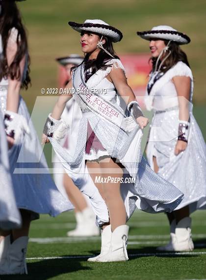 Thumbnail 1 in Red Oak vs. Amarillo (UIL 5A D1 Area Playoff) photogallery.