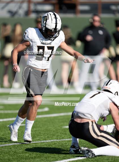 Thumbnail 1 in Red Oak vs. Amarillo (UIL 5A D1 Area Playoff) photogallery.