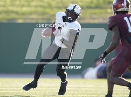 Thumbnail 1 in Red Oak vs. Amarillo (UIL 5A D1 Area Playoff) photogallery.