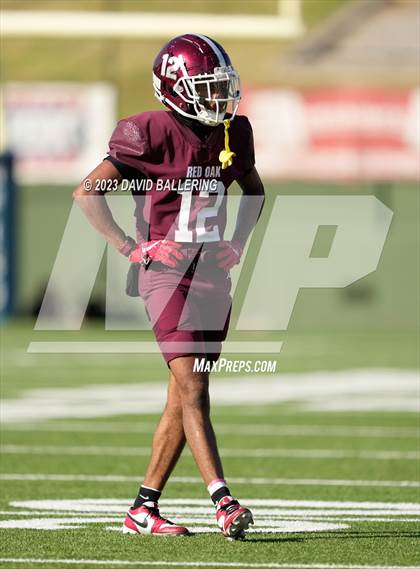 Thumbnail 3 in Red Oak vs. Amarillo (UIL 5A D1 Area Playoff) photogallery.