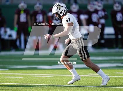 Thumbnail 1 in Red Oak vs. Amarillo (UIL 5A D1 Area Playoff) photogallery.
