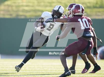 Thumbnail 2 in Red Oak vs. Amarillo (UIL 5A D1 Area Playoff) photogallery.