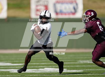 Thumbnail 3 in Red Oak vs. Amarillo (UIL 5A D1 Area Playoff) photogallery.