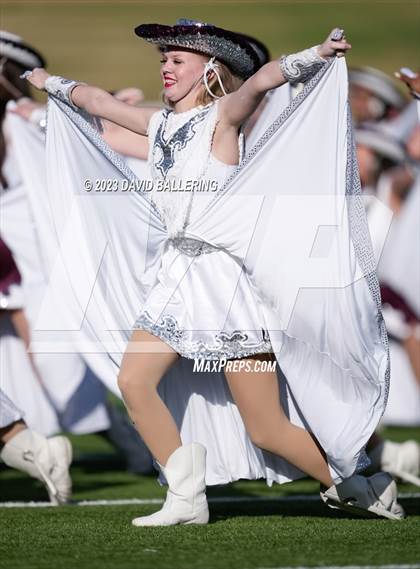 Thumbnail 1 in Red Oak vs. Amarillo (UIL 5A D1 Area Playoff) photogallery.