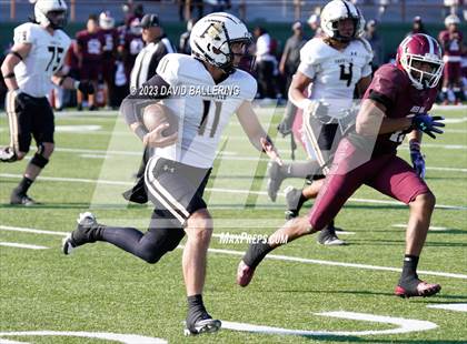 Thumbnail 3 in Red Oak vs. Amarillo (UIL 5A D1 Area Playoff) photogallery.