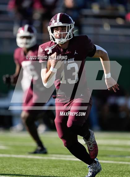 Thumbnail 3 in Red Oak vs. Amarillo (UIL 5A D1 Area Playoff) photogallery.