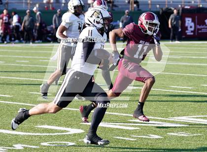 Thumbnail 1 in Red Oak vs. Amarillo (UIL 5A D1 Area Playoff) photogallery.