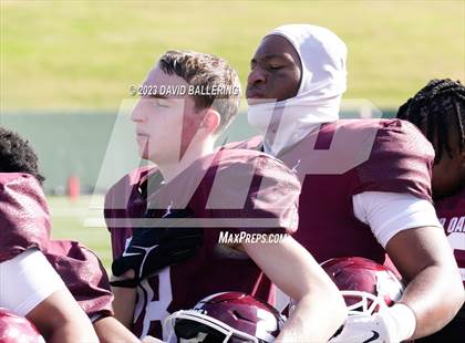 Thumbnail 3 in Red Oak vs. Amarillo (UIL 5A D1 Area Playoff) photogallery.