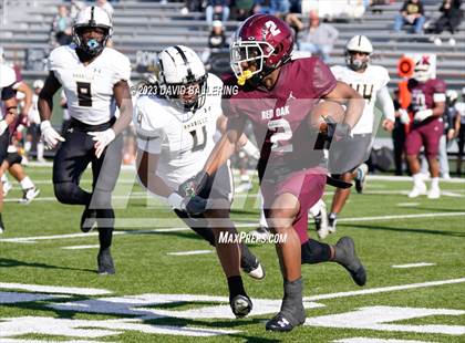 Thumbnail 1 in Red Oak vs. Amarillo (UIL 5A D1 Area Playoff) photogallery.