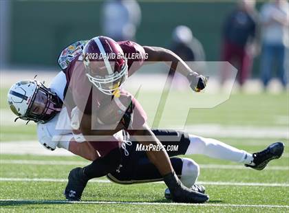 Thumbnail 1 in Red Oak vs. Amarillo (UIL 5A D1 Area Playoff) photogallery.