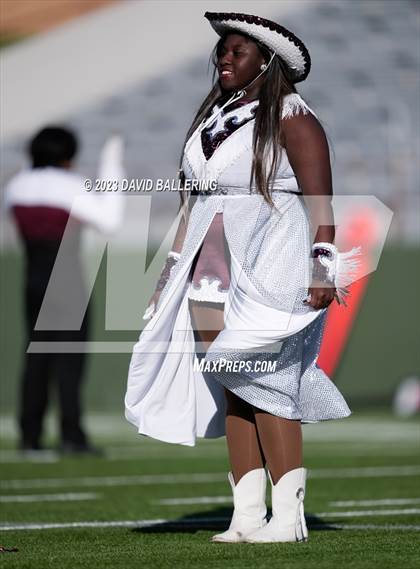 Thumbnail 2 in Red Oak vs. Amarillo (UIL 5A D1 Area Playoff) photogallery.