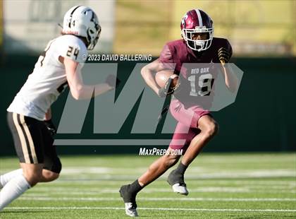 Thumbnail 3 in Red Oak vs. Amarillo (UIL 5A D1 Area Playoff) photogallery.
