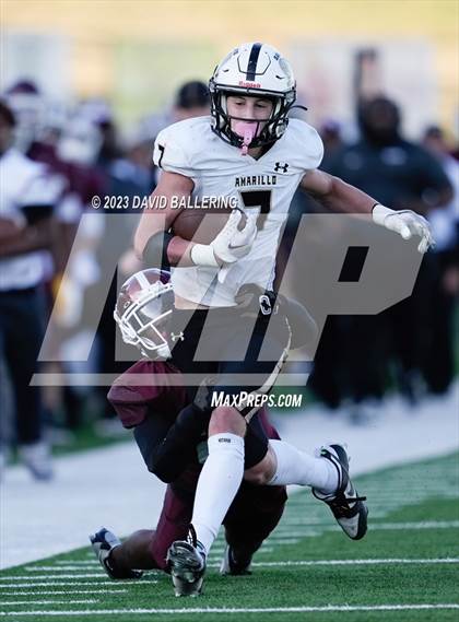 Thumbnail 3 in Red Oak vs. Amarillo (UIL 5A D1 Area Playoff) photogallery.
