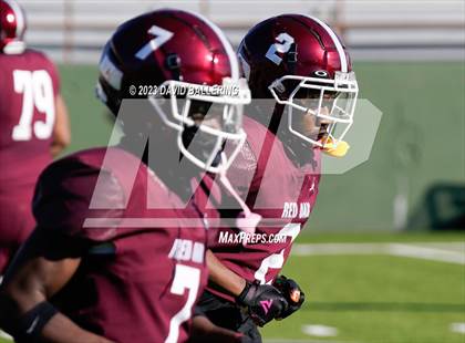 Thumbnail 1 in Red Oak vs. Amarillo (UIL 5A D1 Area Playoff) photogallery.