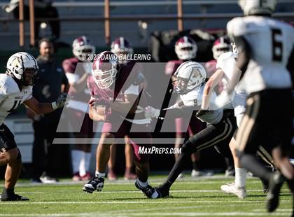 Thumbnail 2 in Red Oak vs. Amarillo (UIL 5A D1 Area Playoff) photogallery.