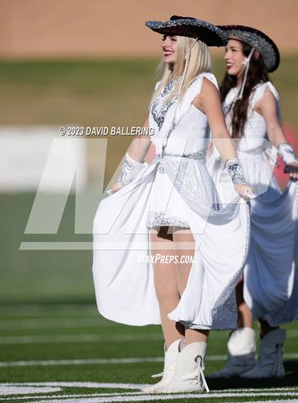 Thumbnail 2 in Red Oak vs. Amarillo (UIL 5A D1 Area Playoff) photogallery.
