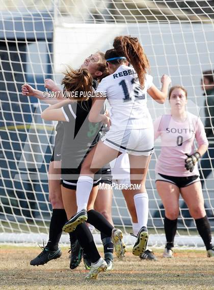 Thumbnail 2 in South @ Flintridge Prep (CIF SS D3 Semifinal) photogallery.