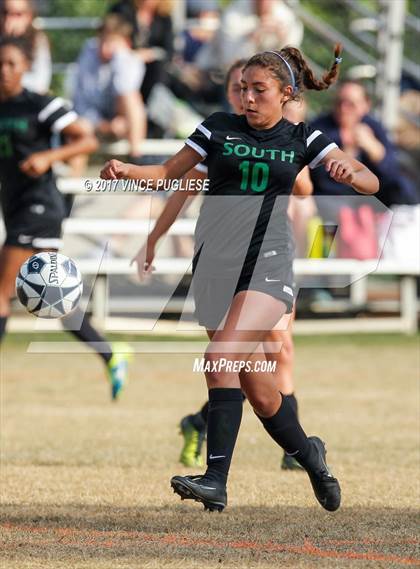 Thumbnail 2 in South @ Flintridge Prep (CIF SS D3 Semifinal) photogallery.