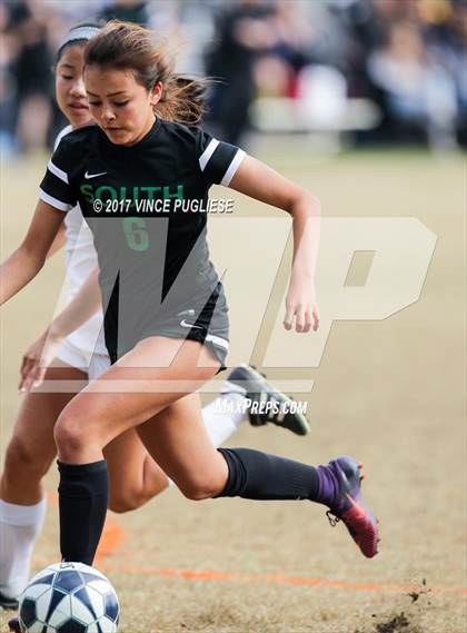 Thumbnail 3 in South @ Flintridge Prep (CIF SS D3 Semifinal) photogallery.