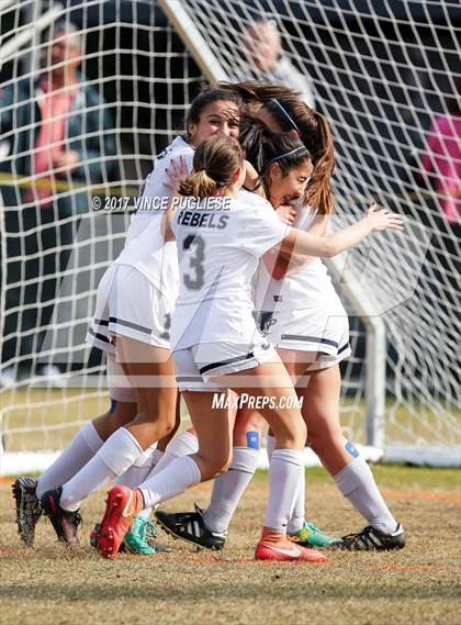Thumbnail 3 in South @ Flintridge Prep (CIF SS D3 Semifinal) photogallery.