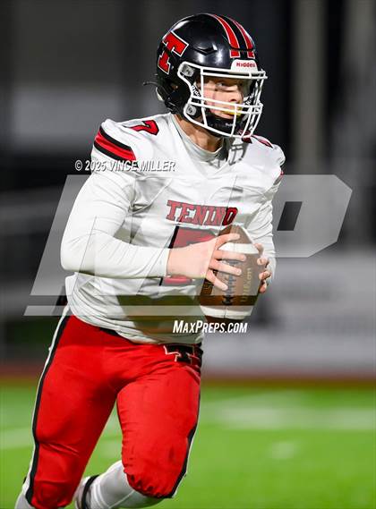 Thumbnail 1 in Tenino vs Cascade Christian (WIAA 1A First Round) photogallery.