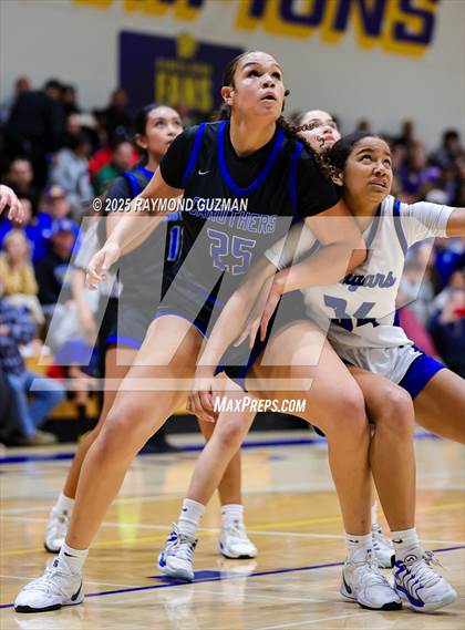 Thumbnail 2 in Caruthers @ Clovis- CIF CS Division 1- Quarterfinals photogallery.