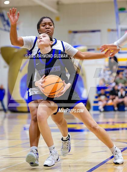 Thumbnail 2 in Caruthers @ Clovis- CIF CS Division 1- Quarterfinals photogallery.