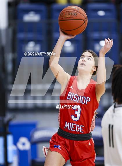 Thumbnail 2 in Whitfield vs Bishop Miege (Sophie Cunningham Classic) photogallery.