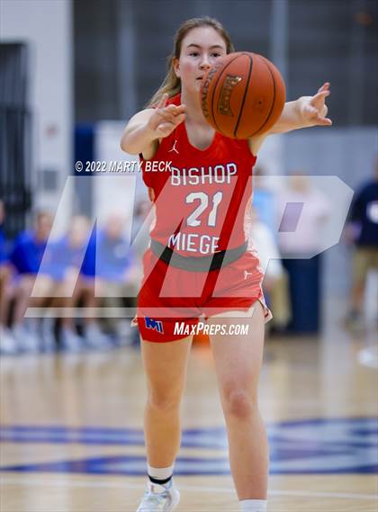Thumbnail 3 in Whitfield vs Bishop Miege (Sophie Cunningham Classic) photogallery.