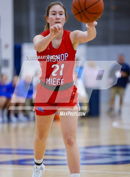 Thumbnail 1 in Whitfield vs Bishop Miege (Sophie Cunningham Classic) photogallery.